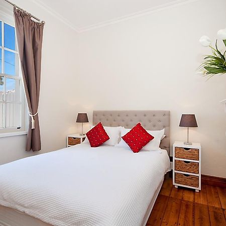 Historic Central Cottage In Warrnambool Camera foto