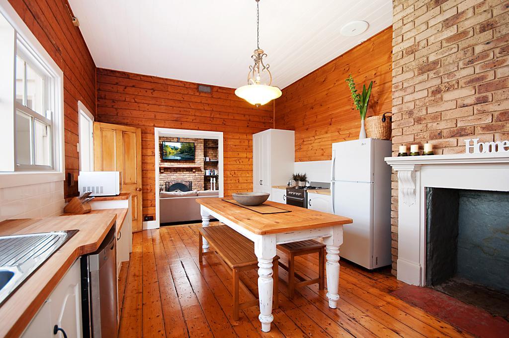 Historic Central Cottage In Warrnambool Camera foto